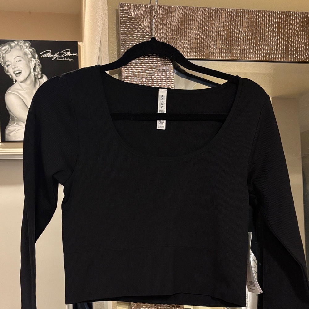 Athleta Black crop top